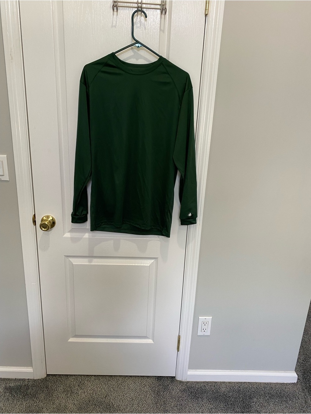 Men's Long Sleeve Athletic Tee in Forest Green